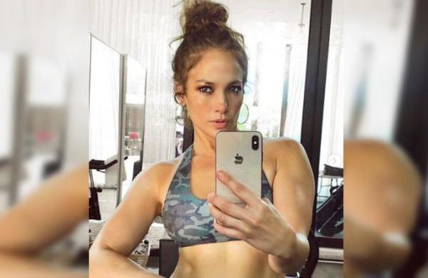 El nuevo reto de baile que Jennifer Lopez lanzó en Tik Tok - SNT