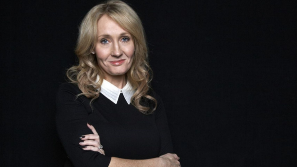 J.K. Rowling desempolva un nuevo material literario