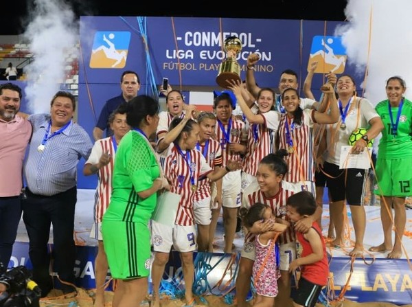 Las Pynandi son campeonas - APF