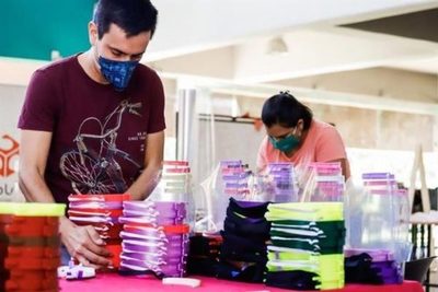 Facultad de Arquitectura pide apoyo para fabricar unas 10.000 mascarillas