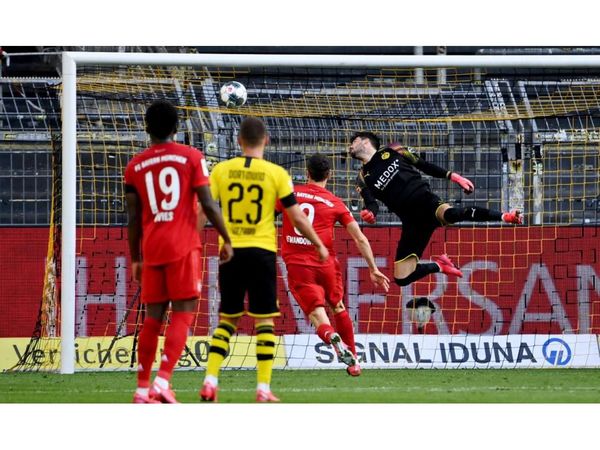 Bayern gana el clásico y se encamina hacia el título