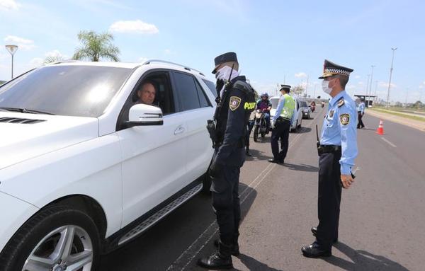 Controles en barreras continúan, pero son más flexibles