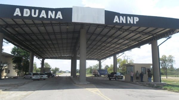 Funcionarios sindicalizados de Puertos piden la salida de Retamozo · Radio Monumental 1080 AM
