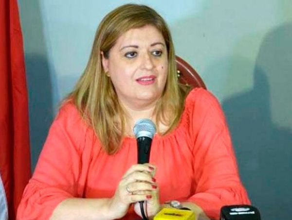 Sin fuerza en votos, Diputados trata hoy pedido de juicio político contra Sandra Quiñónez