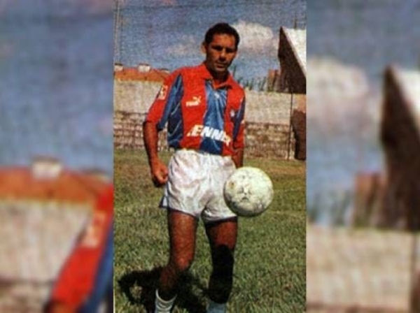 HOY / El histórico debut de Roberto Cabañas