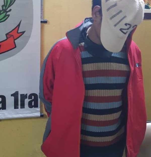 Cae delincuente con orden de detención tras robar  cartera en inmediaciones de la Municipalidad de CDE – Diario TNPRESS