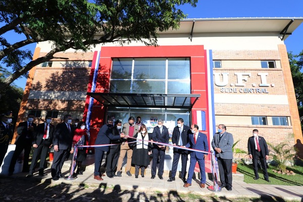 La Unión del Fútbol del Interior inauguró su hermosa casa propia a 61 años de su fundación