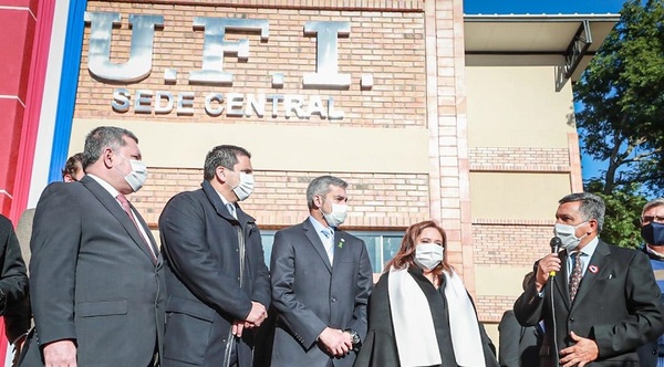 Abdo participó en inauguración de sede de la Unión de Fútbol del Interior