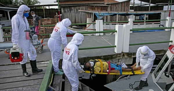 Brasil enfrenta desunido al coronavirus en plena expansión