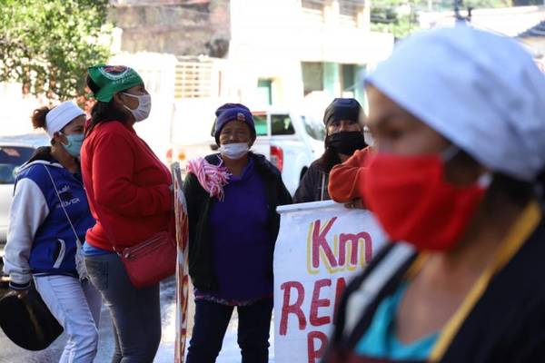 Cocineras de ollas populares se manifestaron frente a la SEN