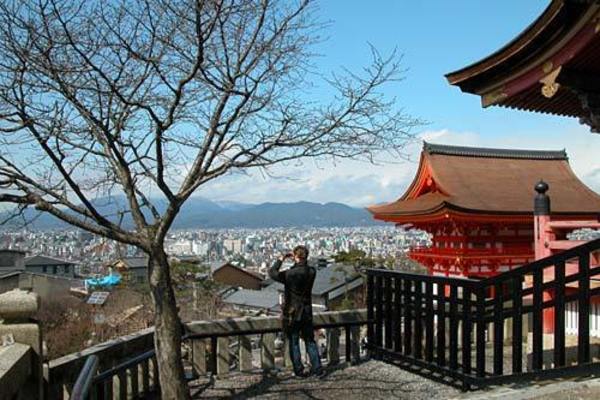 Japón podría pagar a viajeros para incentivar el turismo interno