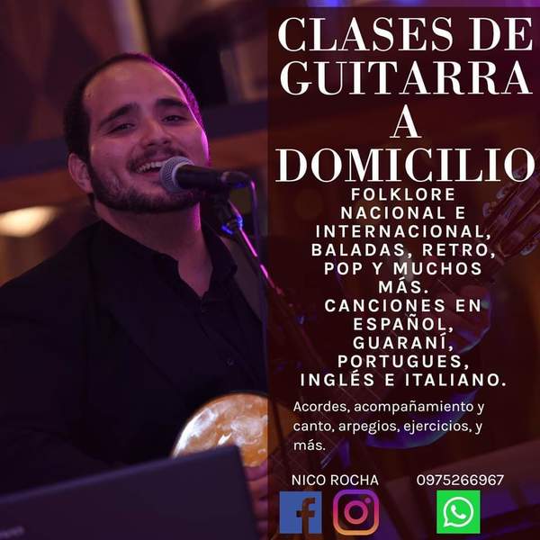 Para subsistir, joven artista ofrece clases de guitarra