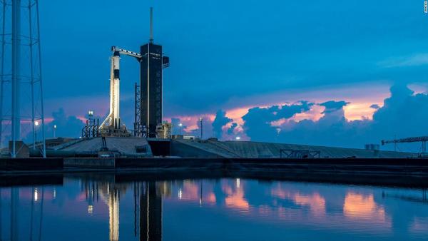 SpaceX y la NASA cancelan lanzamiento de cohete tripulado al espacio - Megacadena — Últimas Noticias de Paraguay