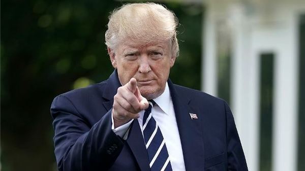 Trump amenaza con «cerrar» redes sociales tras el aviso de Twitter