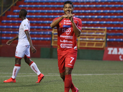 En Costa Rica, San Carlos golea al Santos de Guápiles