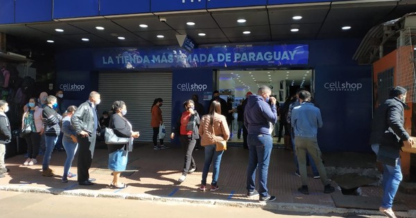 Cell Shop abandona CDE, se muda a Foz de Yguazú y 700 trabajadores se quedarían sin empleo