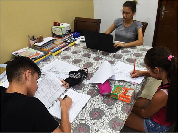 Rechazan que hasta pastores estén en la reunión de Petta y sector educativo