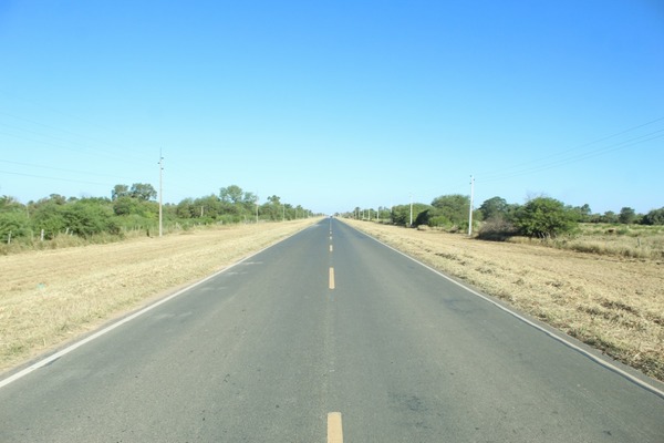 Municipalidad realizó limpieza de franja de dominio de las rutas de acceso