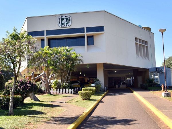 Pacientes oncológicos se manifiestan en Hospital de Itauguá