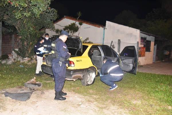 Caen dos hermanos luego de asaltar a un taxista y enfrentarse con la Policía • Luque Noticias