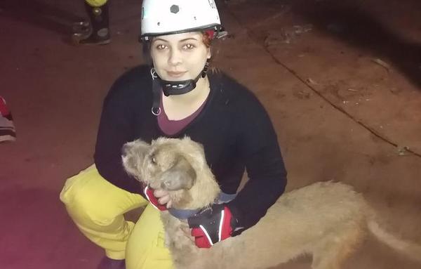 Bomberos lograron rescatar de un pozo a un perro en Itauguá