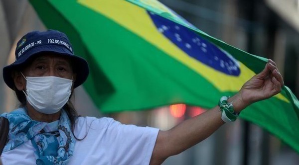 El desempleo en Brasil subió hasta el 12,6 % en abril por crisis de COVID-19 » Ñanduti