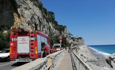 HOY / Italia: hermanos paraguayos se tiraron al mar para salvar sus cervezas y uno de ellos murió