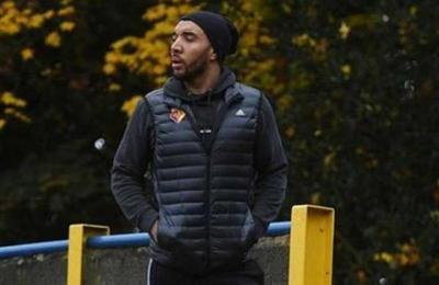 Jugador de la Premier League es amenazado por no querer jugar por temor al Covid-19 - C9N