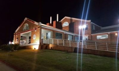 Coronel Oviedo: Connacionales pasarán más tiempo en albergue tras contagio masivo | Noticias Paraguay