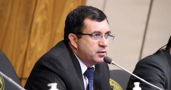 Interpelarán a ministros si no cumplen con la ley