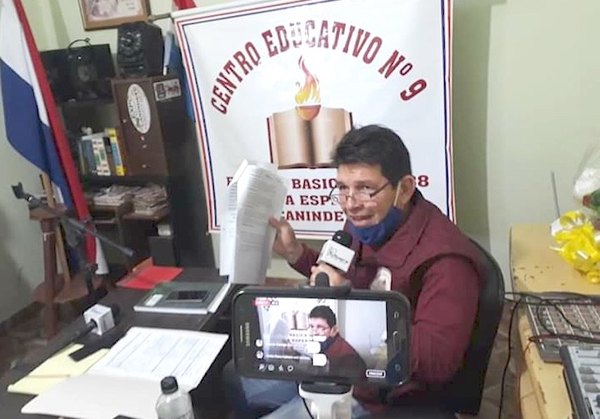 Profes enseñan a sus peques por radio FM | Crónica