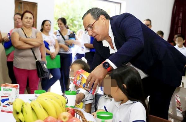 Junta exige a Hugo Javier un  informe sobre merienda - Política - ABC Color