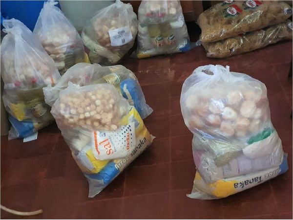 Denuncian distribución de alimentos en mal estado