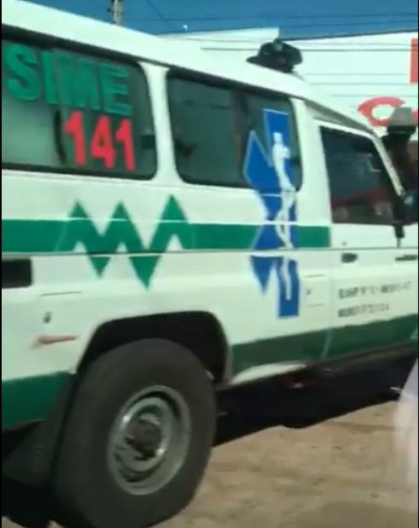 Sancionan a conductor de una ambulancia del SEME - Interior - ABC Color