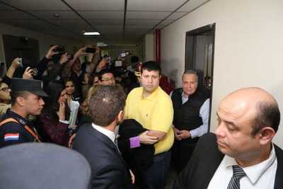 Juez fijó preliminar para OGD y su hijo - Judiciales.net