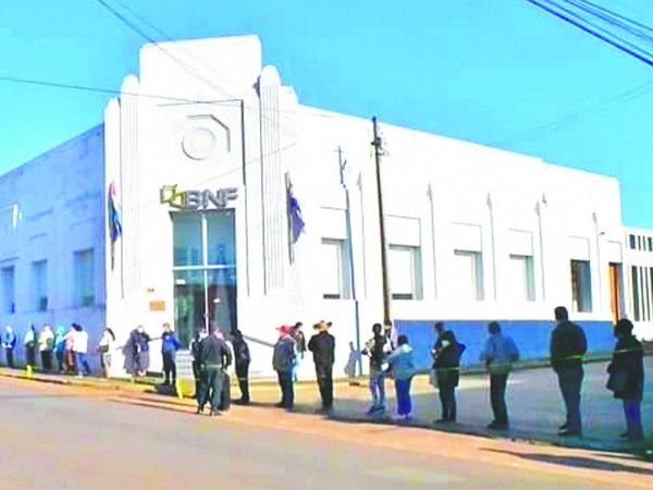 En Carapeguá no podrán cobrar Tekoporã por cierre de banco ante amenaza de contagio comunitario