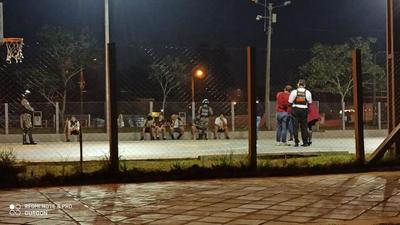 Fueron sorprendidos jugando básquet – Prensa 5