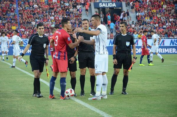 Cerro-Libertad y Luqueño-Olimpia, los clásicos en la reanudación - Fútbol - ABC Color