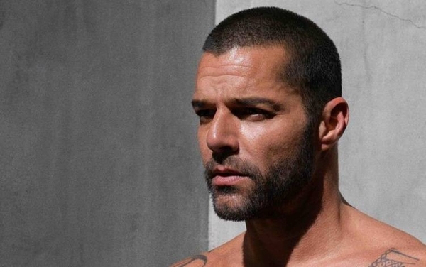 HOY / Ricky Martin lanza por sorpresa una producción discográfica titulada "PAUSA"