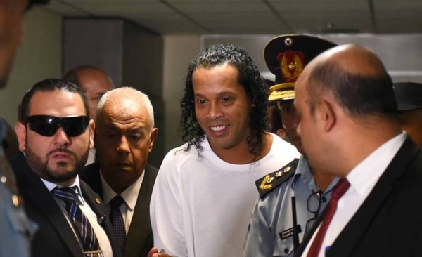 HOY / Confirman prisión preventiva del brasileño procesado en la causa de Ronaldinho