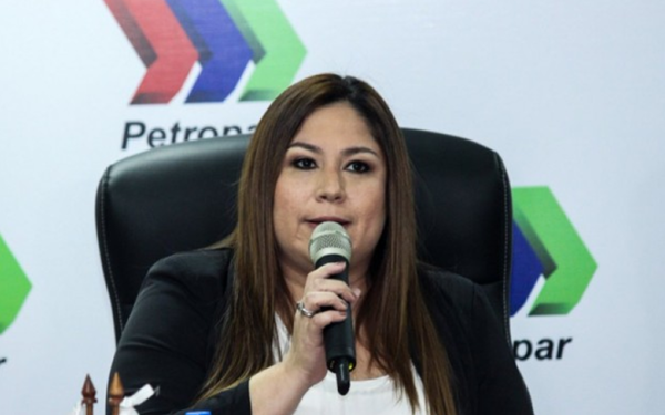 Caso Petropar: Fiscalía imputó a Patricia Samudio por sobrefacturación de agua tónica y otras 21 personas más » Ñanduti