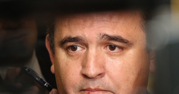 Lafuente hace sugerencias a Petta y cuestiona la validez del Plan de Educación