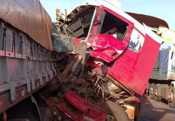 Triple choque en Caaguazú deja daños materiales