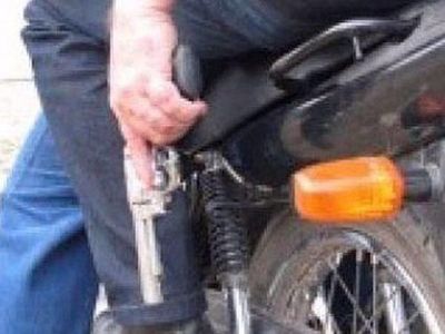 Vendedora víctima de robo de parte de dos indeseables