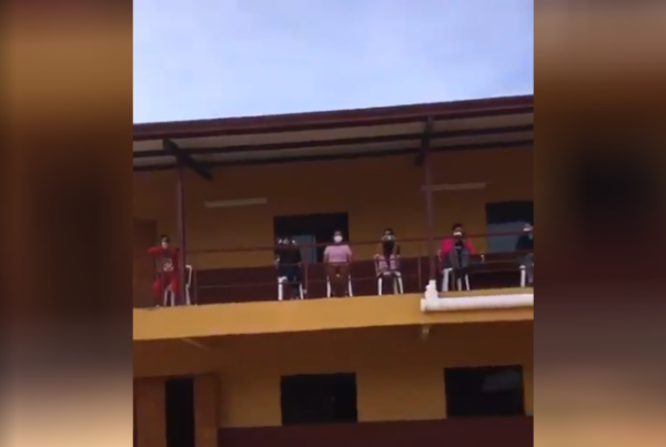 Cumplió años en un albergue y este fue el emotivo regalo de los policías - Megacadena — Últimas Noticias de Paraguay