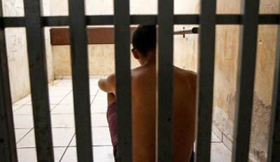 Seis años de cárcel para adolescente que mató a su padrastro | Noticias Paraguay
