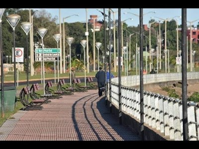 MENORES DEBEN ESTAR ACOMPAÑADOS DE UN ADULTO PARA PRACTICA ACTIVIDAD FÍSICA