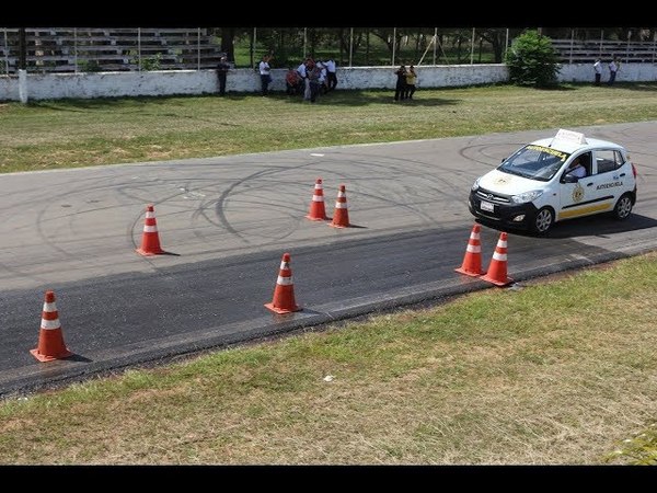 TOURING Y AUTOMÓVIL CLUB REACTIVA SU ESCUELA DE MANEJO EN ENCARNACIÓN