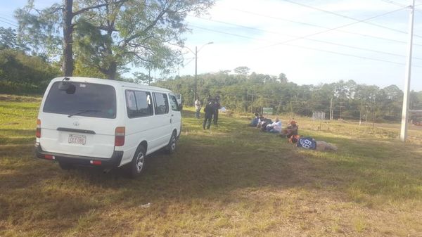 Nueve detenidos por intentar cruzar desde el Brasil de forma ilegal - ABC en el Este - ABC Color