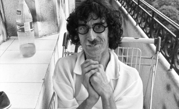 HOY / Internado con fiebre el músico Charly García, dio negativo en COVID-19